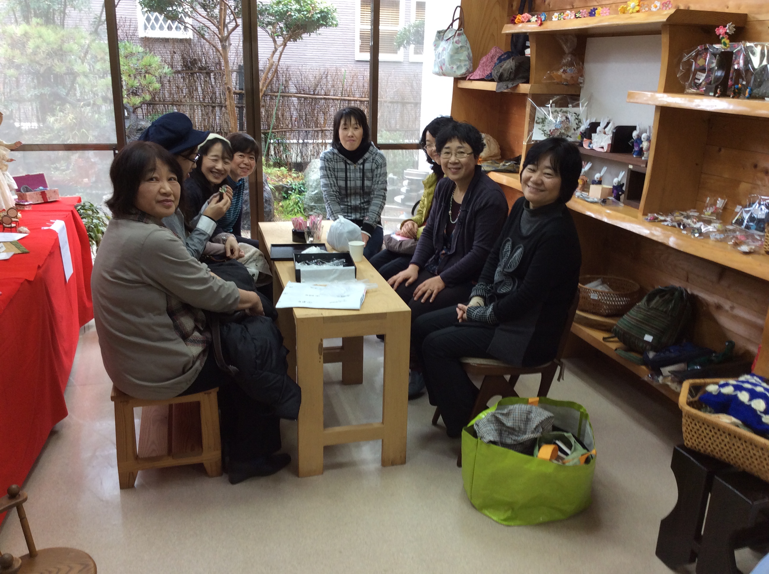 Free Bootstrap 4 Template by uicookies.com